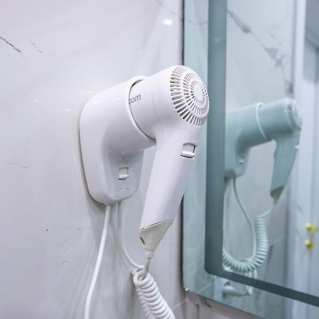 El-Tau Hotell Ekibastuz Exteriör bild