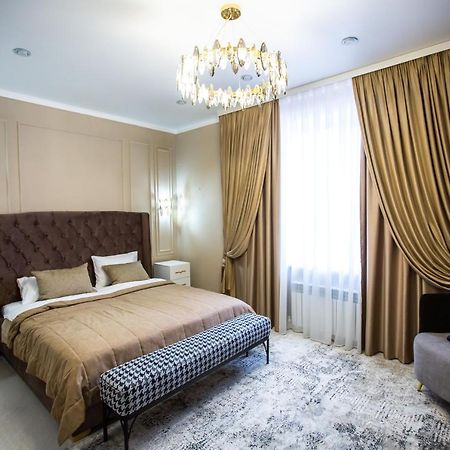 El-Tau Hotell Ekibastuz Exteriör bild