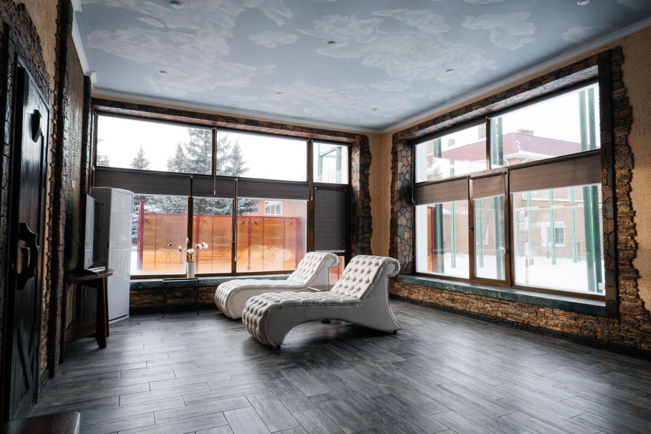 El-Tau Hotell Ekibastuz Exteriör bild
