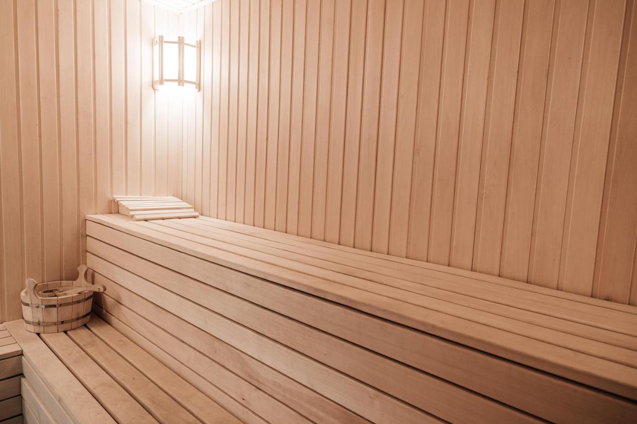 El-Tau Hotell Ekibastuz Exteriör bild