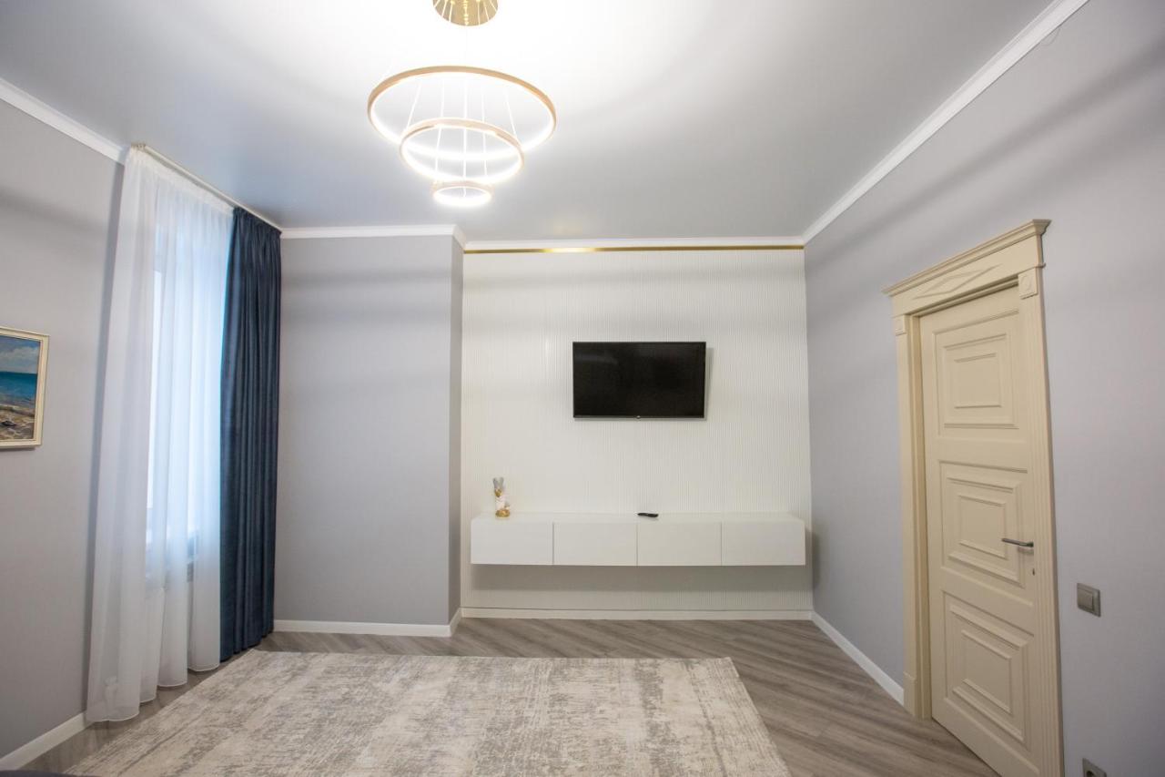 El-Tau Hotell Ekibastuz Exteriör bild