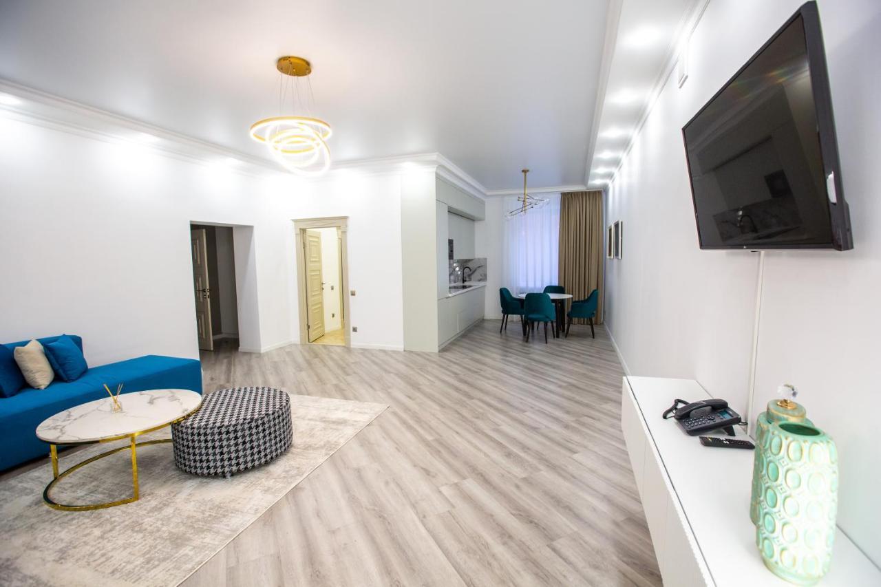 El-Tau Hotell Ekibastuz Exteriör bild