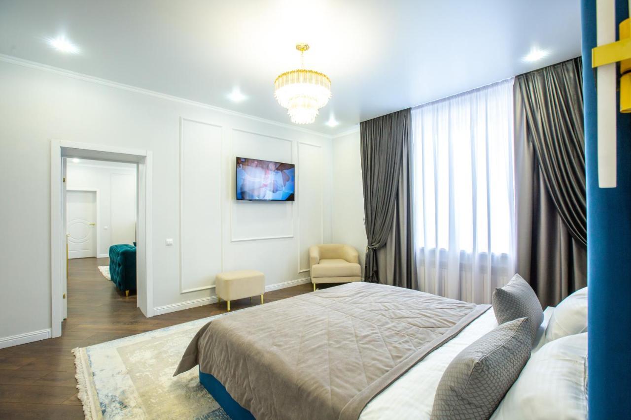 El-Tau Hotell Ekibastuz Exteriör bild