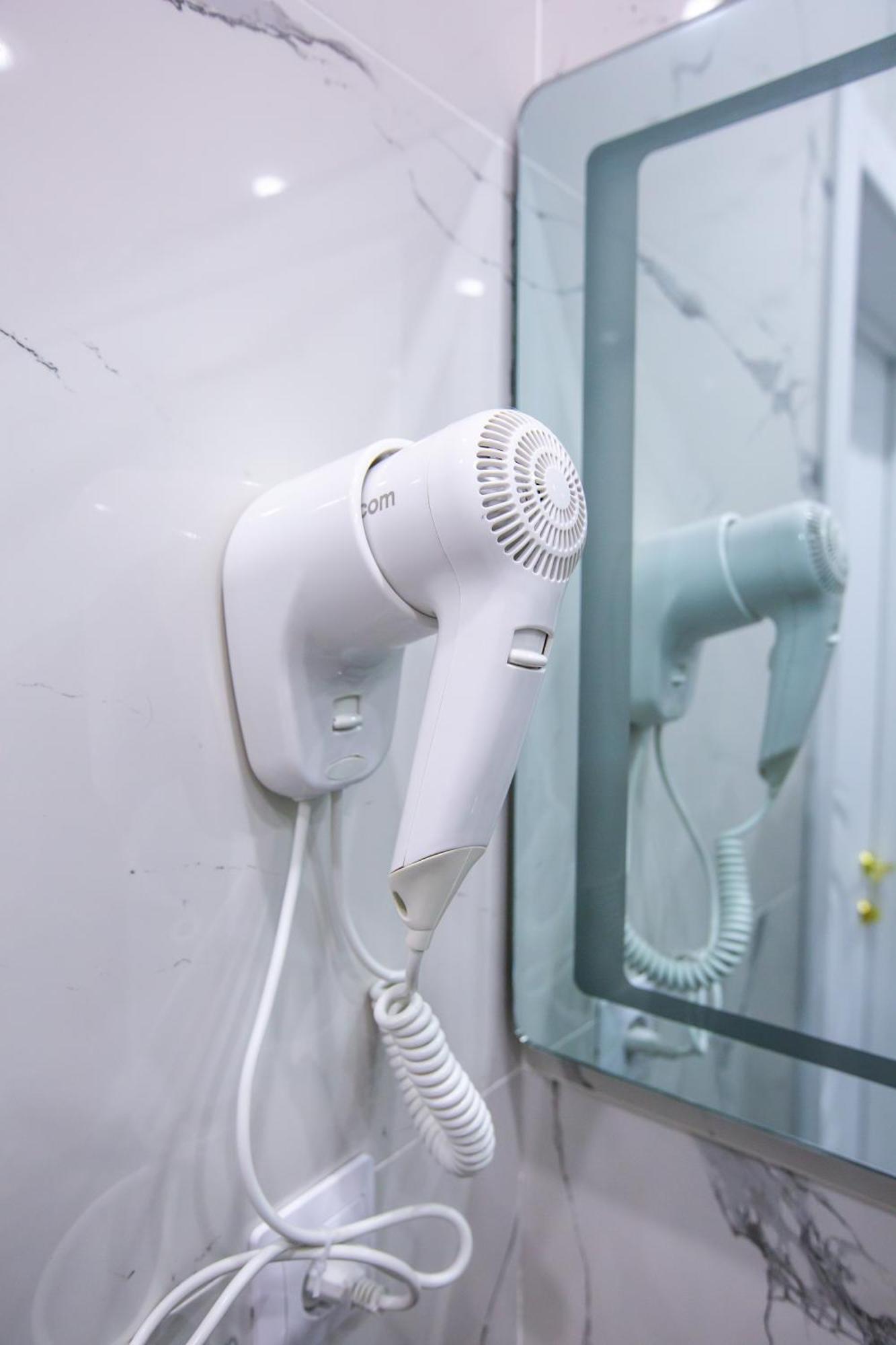 El-Tau Hotell Ekibastuz Exteriör bild