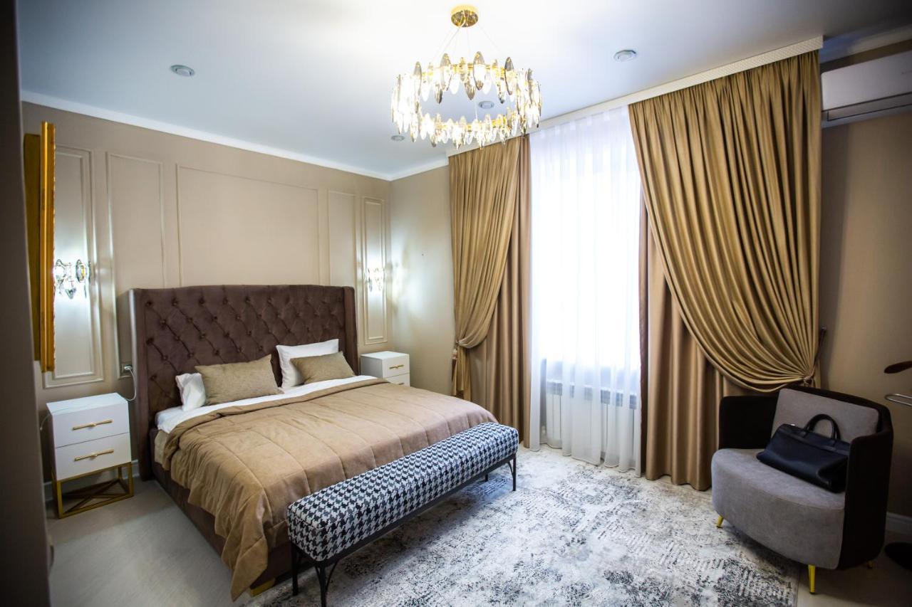El-Tau Hotell Ekibastuz Exteriör bild